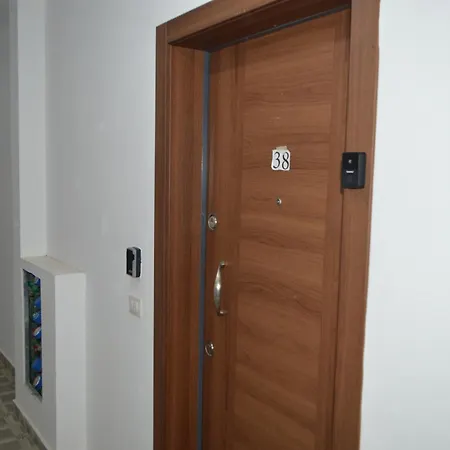 Ajvazi * Shëngjin
