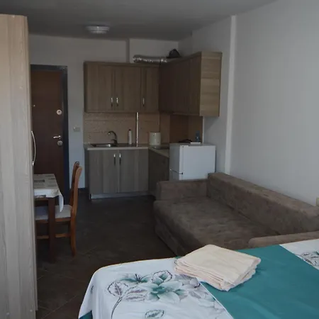 Ajvazi Apartamento