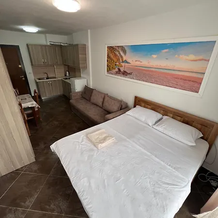 Ajvazi Apartamento